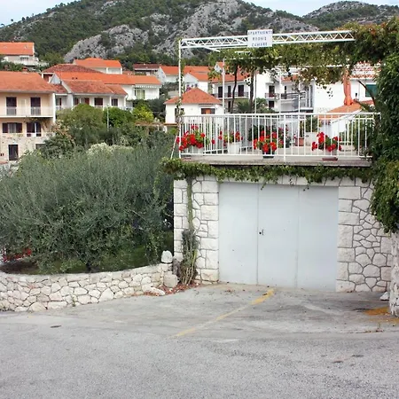 Double Hvar 141b 3*